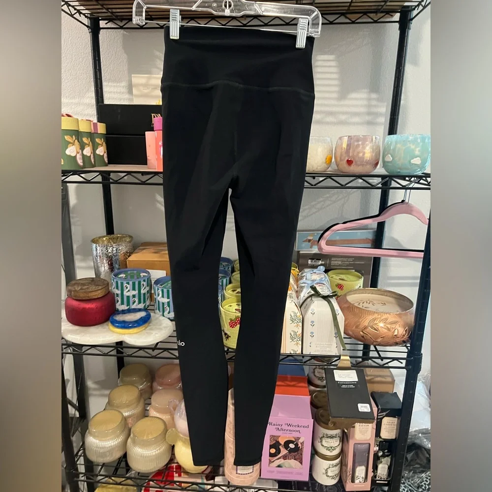ALO YOGA- 718 High Waist Ripped Warrior Legging, XS or SMALL NWOT
